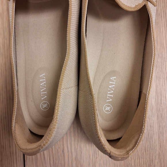 Vivaia Pointed Toe Loafers - Picture 5 of 8